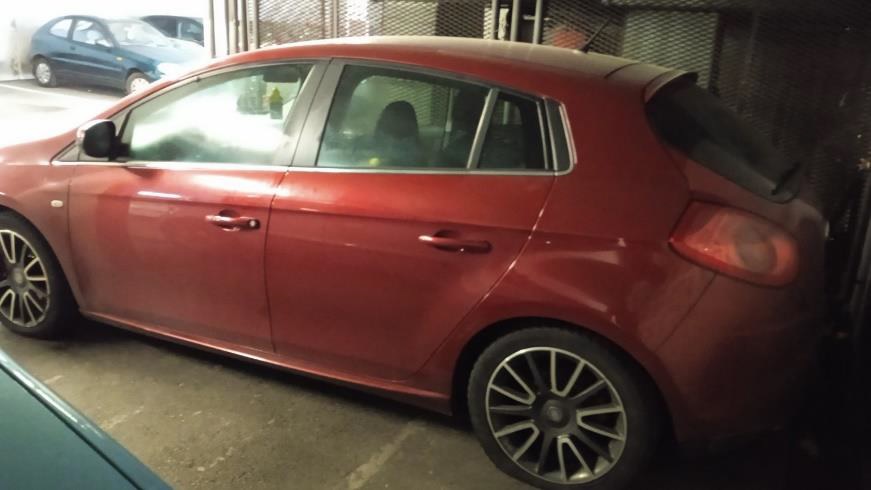 Drazbe_Finance's tweet photo. Avtomobil fiat bravo. Izkl.cena=2.500 evrov. https://t.co/PrmGHj5KYn https://t.co/16EN7j5rGj
