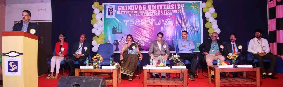 TechYuva's tweet photo. Address by Dr. Jillella Satya Sai Kumar (Pro Vice Chancellor, Srinivas University) at "Tech Yuva 22" organised by Srinivas University Institute of Engg & Tech, SUIET, Mukka, Mangaluru.
#TechYuva #TechYuva22 #SUIET #SrinivasUniversity #Mukka #Mangaluru #TechFest #Mangalore https://t.co/GnUsRpIJzC