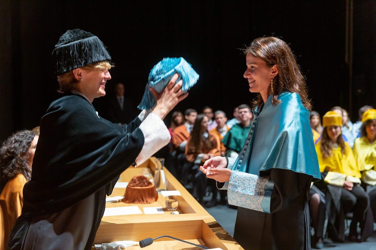ICS_unav's tweet photo. Felicitamos a los nuevos doctores @unav y, especialmente, a los que forman o han formado parte de nuestra historia: @laletraB @CarlosVeci @mafenovoajaso @SofiaBrotons @bprietod Pilar Gerns y Almudena Rivadulla. Los jóvenes investigadores sois la savia nueva de este centro https://t.co/cDR3wlTtmK