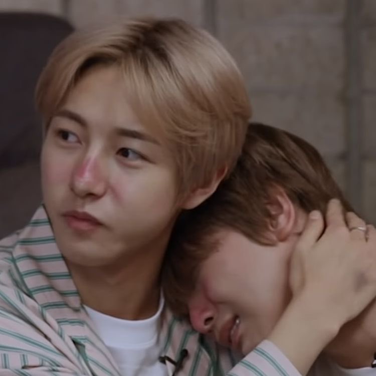 otarocakes's tweet photo. Happy Friendship Day sa aso’t pusang mga to🥺❤️ https://t.co/h3yhQVNekd
