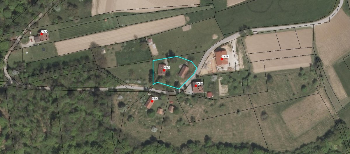 Drazbe_Finance's tweet photo. Stanovanjska hiša z lesenim poslopjem, Jesenice na Dolenjskem. Izkl.cena=41.594 evrov. https://t.co/NLaw8X6DXS https://t.co/SYVbCnGque
