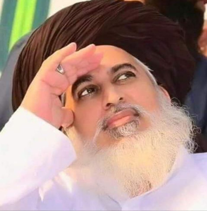 MahiHamza10's tweet photo. پوچھیں گے سبھی حشر میں سرکار کہاں ہیں
اور سرکار یہ پوچھیں گے گنہگار کہاں ہیں
کوثر بھی کہے گا زرا ڈھونڈ کر لاؤ
وہ ختم نبوت ناموس رسالت کے پہرے دار کہاں ہیں https://t.co/BO4wR1VoW3