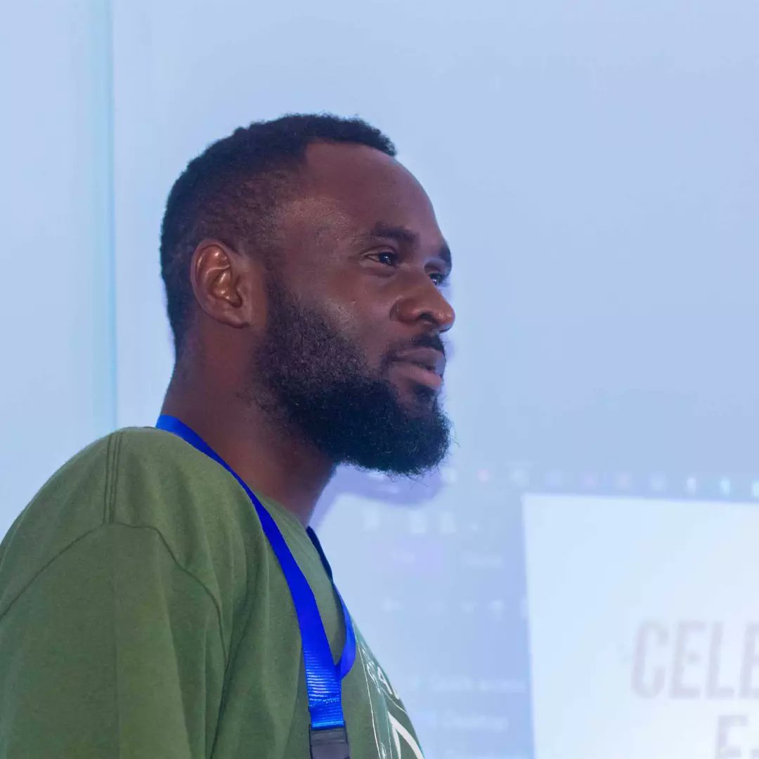 VoeInfluence's tweet photo. THANK YOU @Itsvividlight
We appreciate your time and expertise in sharing your knowledge with our students during the training.
Your message of "daring for more" really resonated with them and we hope that it will translate into their future actions.
#voeinfluence https://t.co/DodTBTrBsv