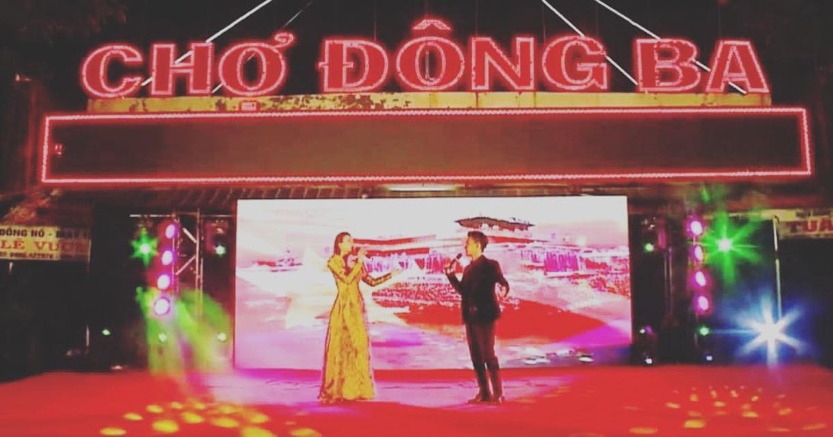 NguyenDuyTri13's tweet photo. Having to run 2 shows a day is so exhausting, everyone. https://t.co/sgexFLJWdm