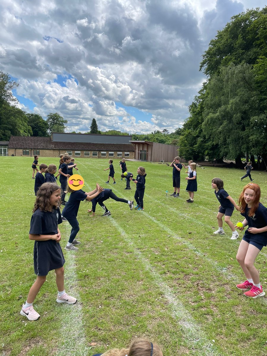 DanesfieldY3's tweet photo. We are such a catch in Year 3! We managed to get outside in the lovely heat. In preparation for rounders, we have been practicing our accuracy and catching skills! #rounders #outsidePE @DanesfieldSchl https://t.co/o2thOG9qCP