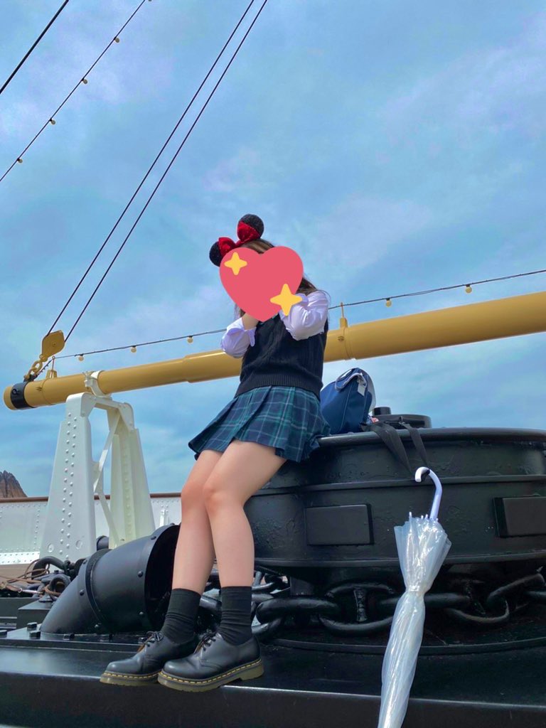 _stella_2525's tweet photo. ✨🏰🐭🖤 https://t.co/kJ94UxQqXQ
