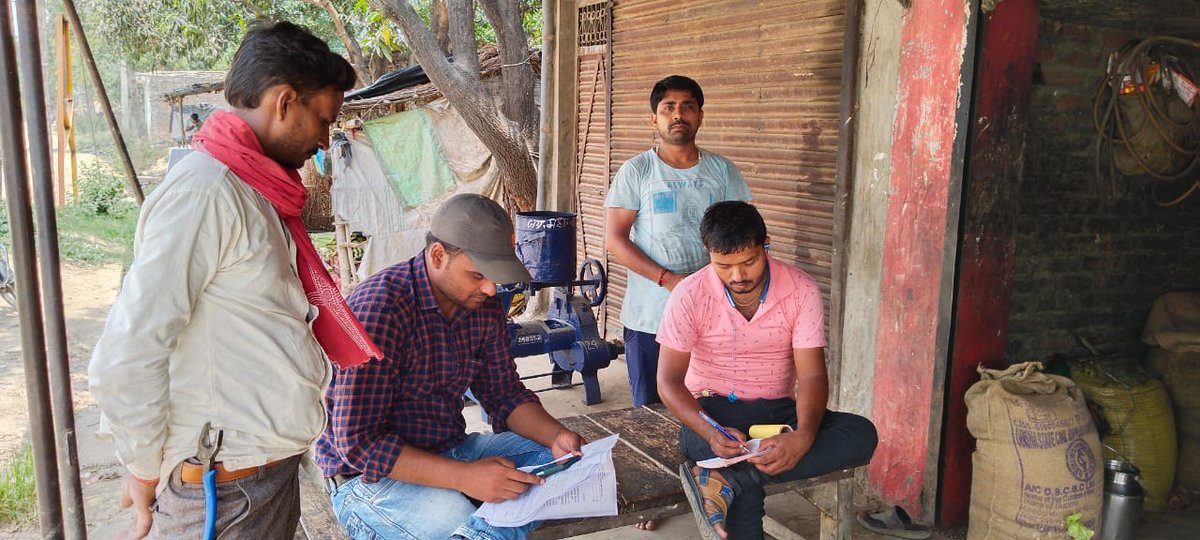 SAryanagar's tweet photo. OTS camp in itahiyanavijot village. Checking and disconnection with the help of police staff's under edsd2 Aryanagar gonda
@MVVNLHQ @UPPCLLKO @mduppcl @MvvnlDevipatan https://t.co/MnUlKYCC98