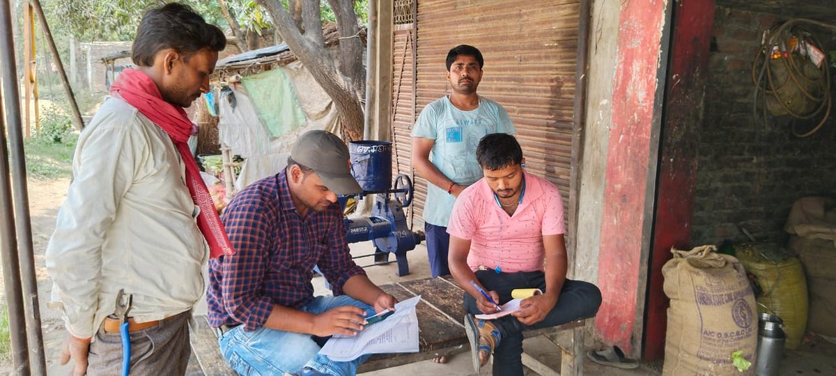 SAryanagar's tweet photo. OTS camp in itahiyanavijot village. Checking and disconnection with the help of police staff's under edsd2 Aryanagar gonda
@MVVNLHQ @UPPCLLKO @mduppcl @MvvnlDevipatan https://t.co/MnUlKYCC98