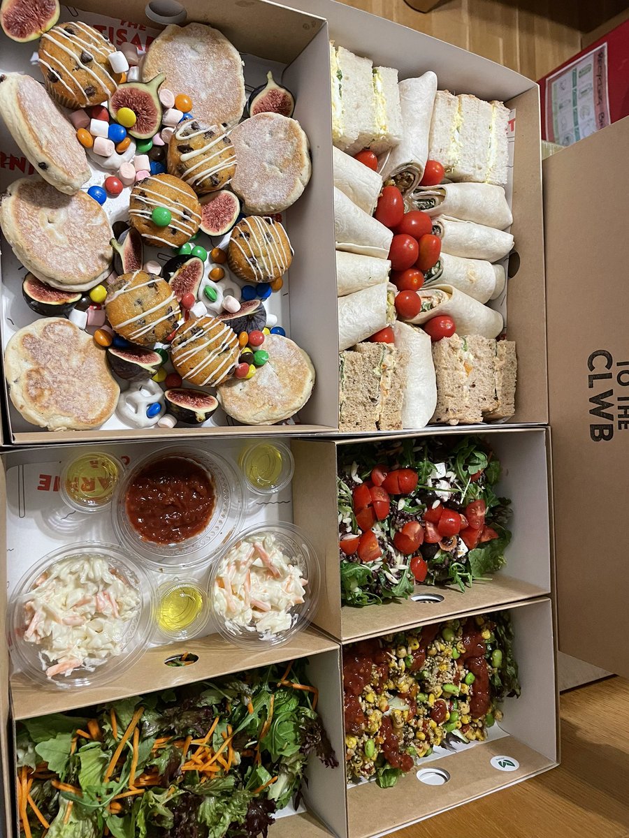 Whats your fave work lunch #sandwich, #wrap, #salad, #welshcake #fruit #independentbusiness #smallbusiness #vegan #supportlocal #wales #cardifffood #goodfood #cymru #sandwich #baguette #homemade
#instafood  #homedelivery #southwales #buffet