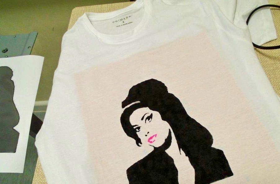 🌟 #SpotlightSaturday 🌟 

<a href="/Creatabot_tweet/">Creatabot</a> is most passionate about expanding her practice further into rehabilitation work throughout Kent and helping other organisations nationally to understand the value of unique holistic approaches to health improvements in communities