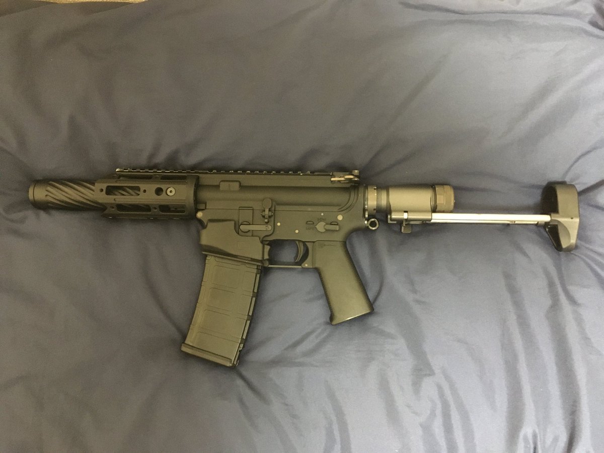 UKikkoman's tweet photo. 出品作業疲れたー
ガスブロは洗浄とグリスアップやったし AWMは初速セッティングがくそ面倒やった...
高く売れてくれよー

#WE_TECH #東京マルイ #R5C #MP7A1 #GBB #AWM #ヤフオク https://t.co/OgOA28aNsU