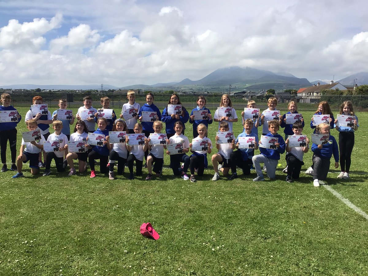 AnnalongPrimary's tweet photo. Primaries 5, 6 and 7 with their UK Aviva Athletics Award certificates. Well done everybody! https://t.co/9QtbNdApXm