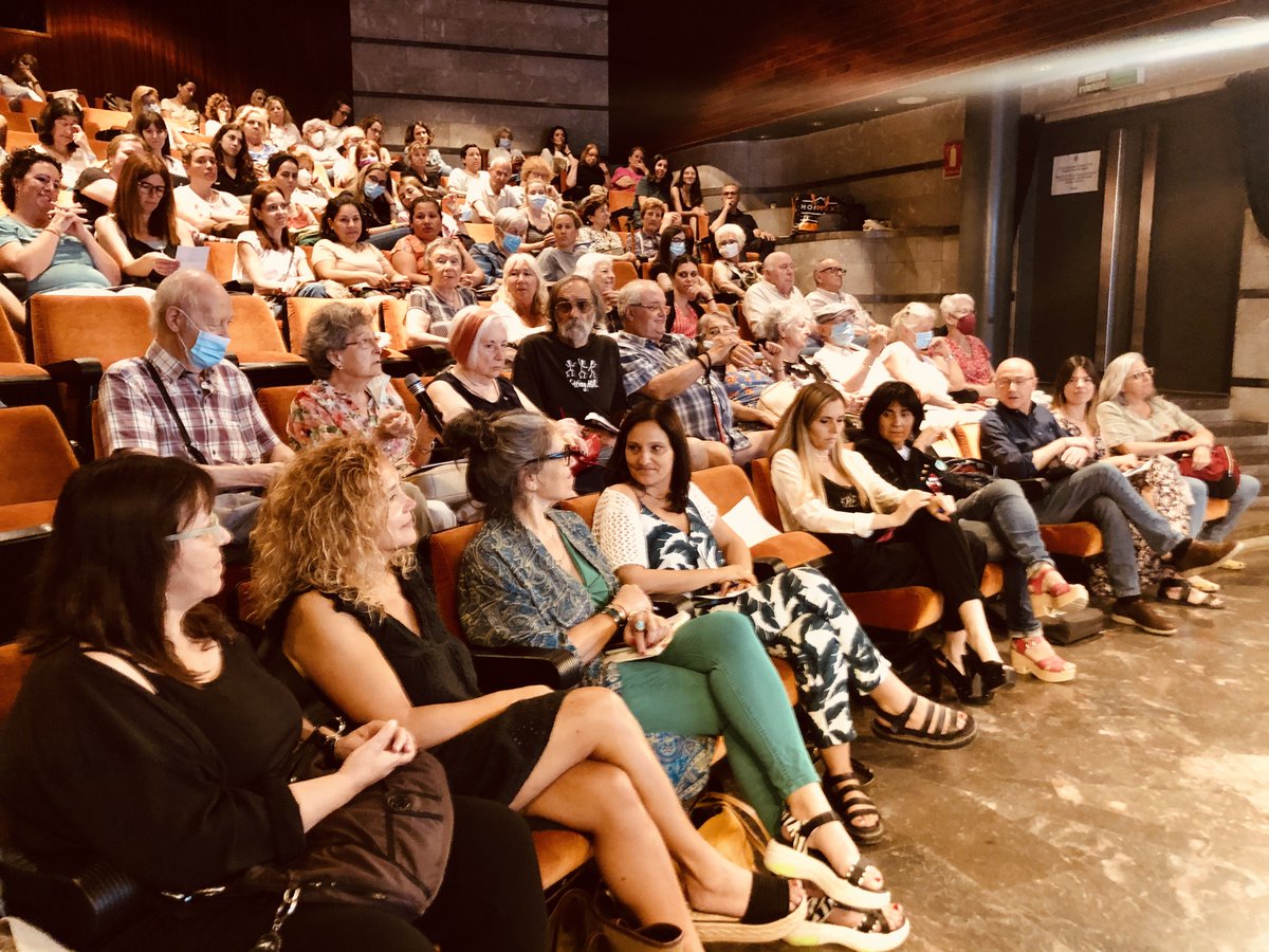 ajmanresa's tweet photo. 📸 La Plana de l'Om acull aquest matí la jornada per prevenir els maltractaments a les persones grans, organitzada per l'Ajuntament de #Manresa i el @consellbages 

🗓️ En el marc del Dia de la presa de consciència de l'abús i els maltractaments a les persones grans (15 de juny) https://t.co/yMQcPss2DL