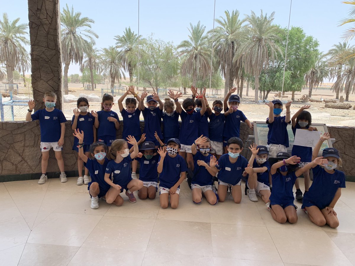 JESSJumeirahYR2's tweet photo. Year 2 having an exciting day at Sharjah Arabian Wildlife Centre learning about endangered Arabian species as part of our Go Wild topic! ROARRRR! #JESSJumScience https://t.co/KDRcLd3GgZ