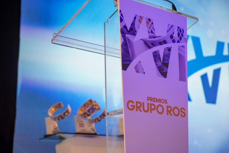 MarioCeldran's tweet photo. Hace unas semanas tuve el honor de acudir a la XVI entrega de los #PremiosRos de @Grupo_ROS en #Badajoz, un punto de encuentro para empresarios y emprendedores.

Pudimos entregar el premio de #BuenasPrácticas en la #formación del talento local a @albatrosgrupo 💪 https://t.co/rV8DZ5ZEGH