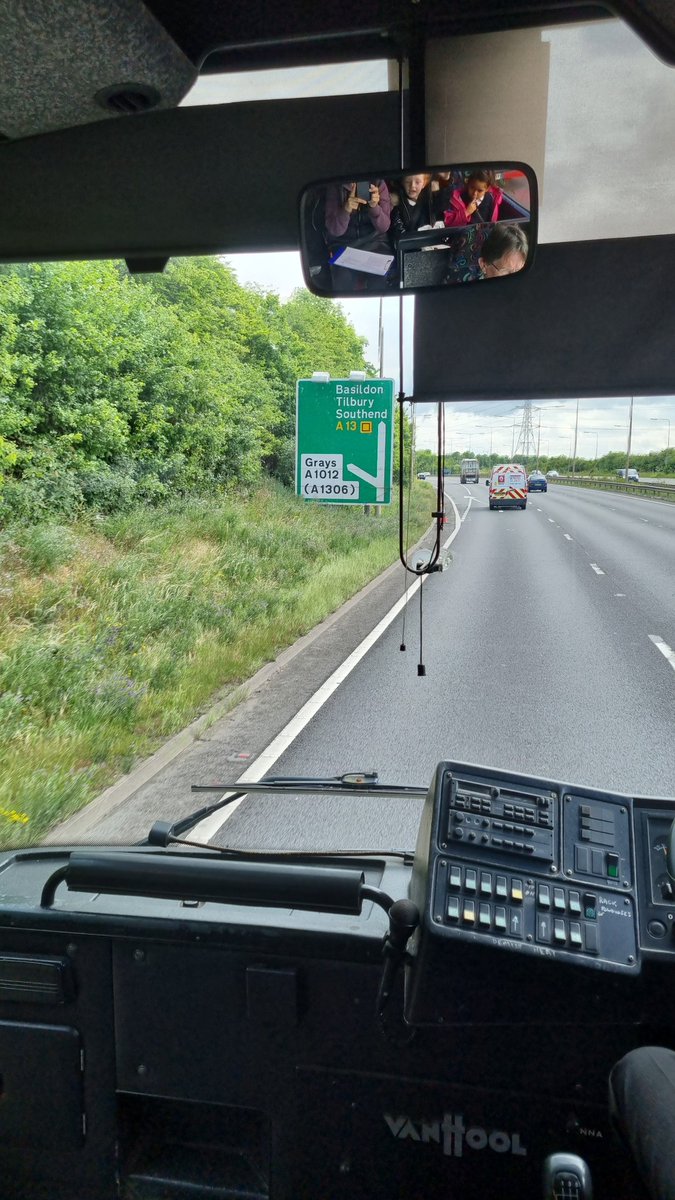EYFSAveleyPrim1's tweet photo. We are on our way 🙌 https://t.co/jdB1O8lZIe