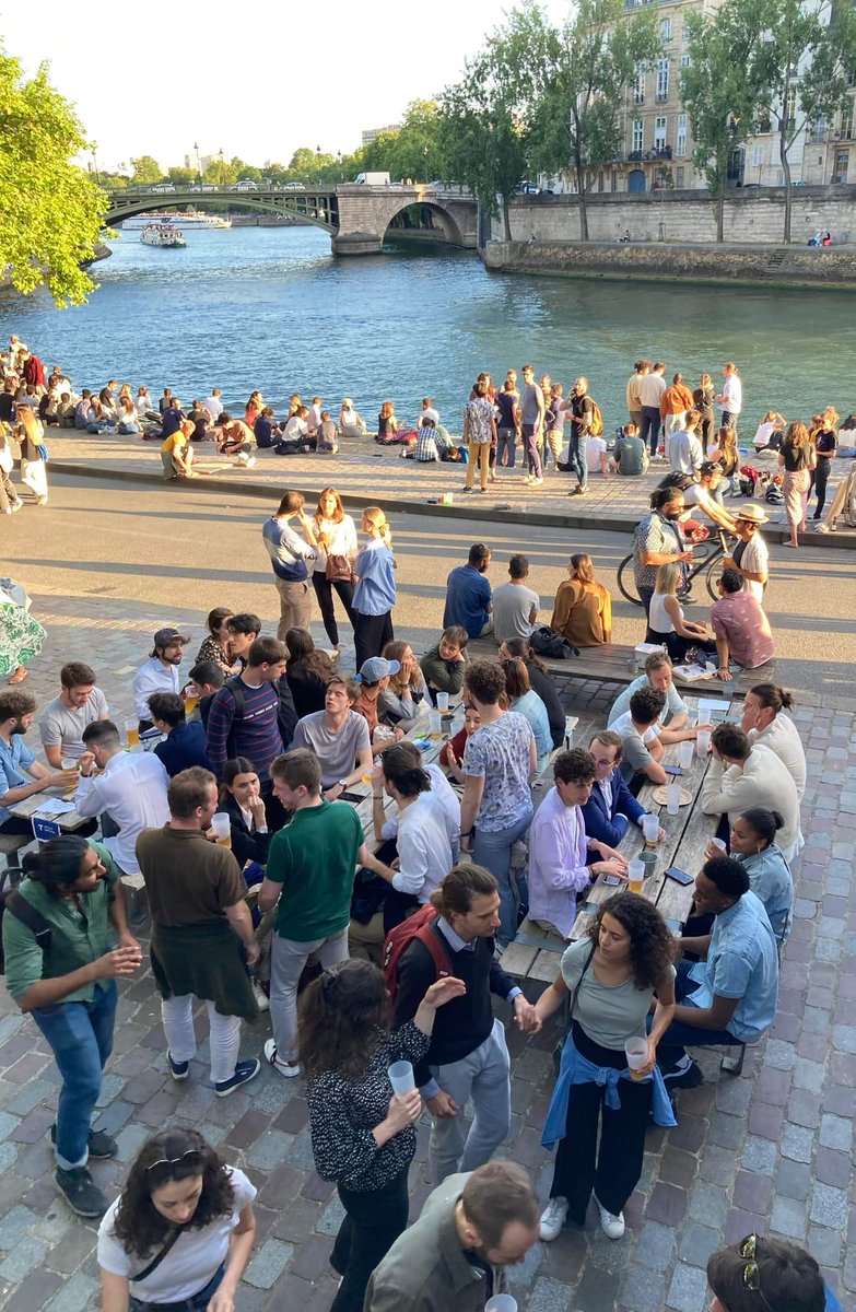 TSE_Alumni's tweet photo. A few pictures of last week TSE Alumni Afterwork in #Paris!
Thank you all for coming, TSE alumni but also @TSEinfo  students, it was such a great time together😀
Our next afterworks will be in #Toulouse and in #Brussels on June 16! 🥳 https://t.co/89C8CDil2H