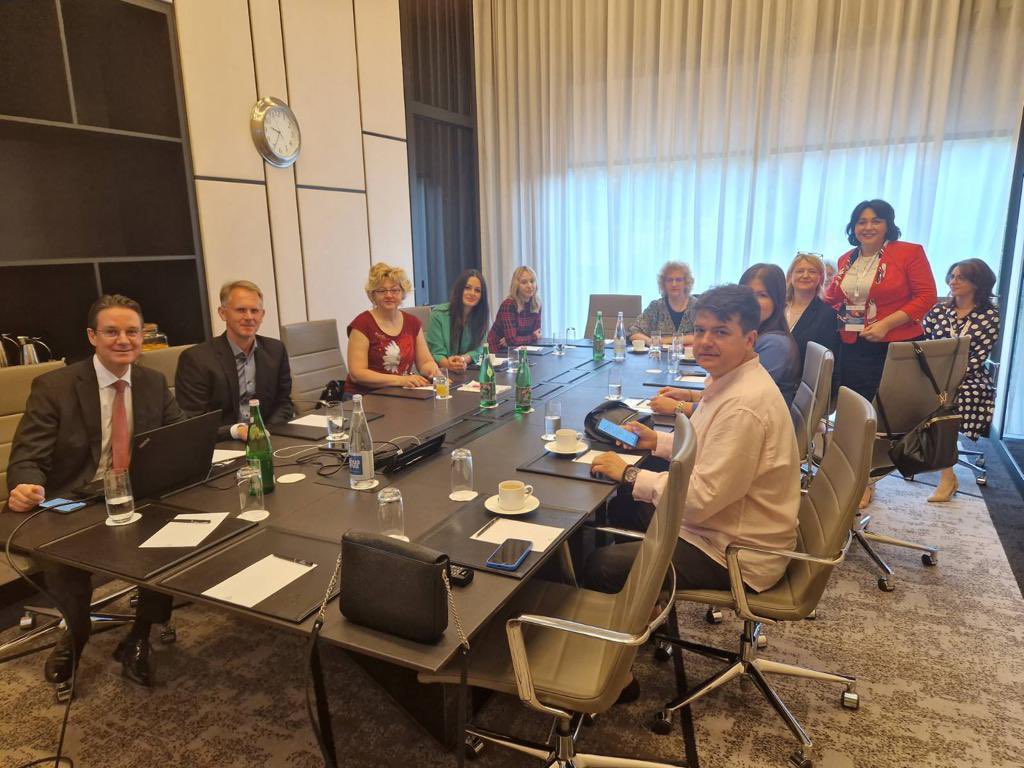 JBauersachsMD's tweet photo. Great to be in Belgrade with Udo Bavendiek and Marija Zdravkovic and all #DIGIT_HF investigators from 🇷🇸 Serbia‼️
We will clarify whether #Digitoxin in addition to standard #HFrEF drug treatment will improve outcomes.
@rudolf_deboer @GiuseppeGalati_ @Herzstiftung @DGK_org https://t.co/29LYn3UeM3