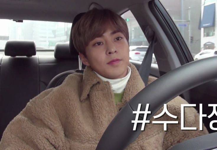 xiuminlooks's tweet photo. Xiumin driving &amp; driving us crazy💘 https://t.co/i5U2kzpeZh