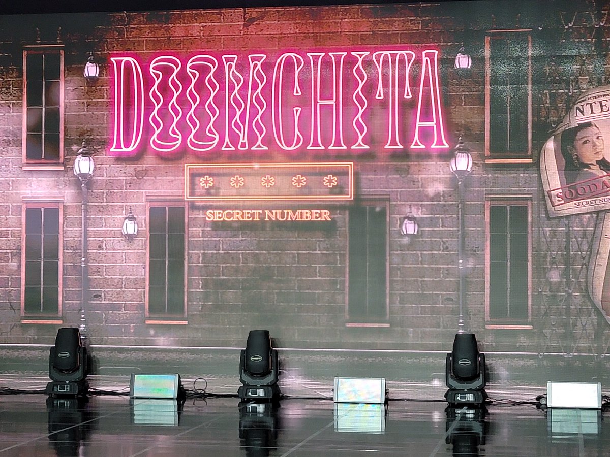 kvibe_yonhap's tweet photo. We're finally here at the show case of #SECRETNUMBER!! Can't wait to see them 😍😍😍

#Jinny #Soodam #Dita #Léa #Zuu #Minji #SECRETNUMBER #SECRET_NUMBER #SECRETNUMBERCOMEBACK 

https://t.co/F6Z4mTSqdN https://t.co/a0EexlQVMa