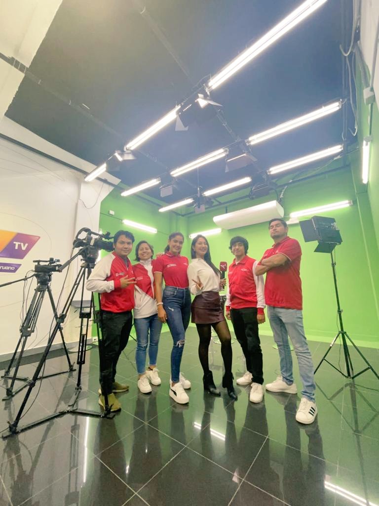 IbarraSmit's tweet photo. Empezó una nueva aventura 
✅ Set IPD TV 🎥
Gracias a todos los que fueron parte de este proyecto; desde el 2017 que se inició y para los que ahora integran OIC, y, ayudaron a que se inaugurara oficialmente en este 2022. 👏🏻👏🏻👏🏻

#tv #ipdtv https://t.co/I3Hxux6fUP