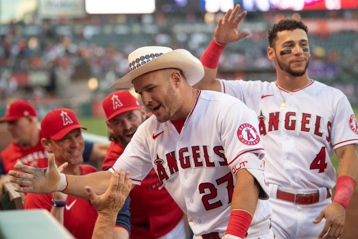 AnaheimAngIes's tweet photo. Yeehawin’ after the 2 run shot.

#GoHalos https://t.co/HZgbGwN1TR