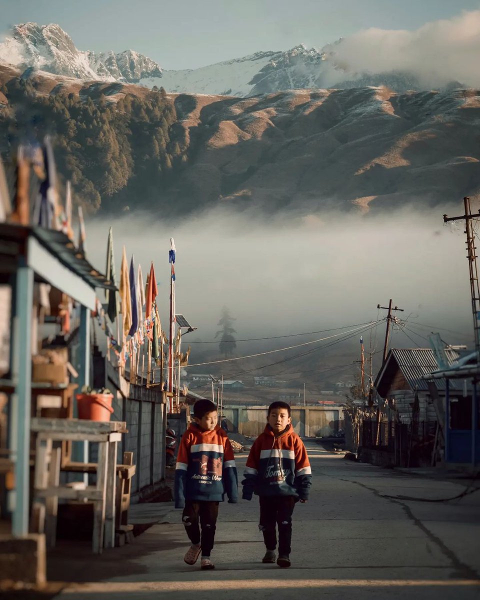 beingNEastindia's tweet photo. Two twin brothers in a morning walk🤍 

📍 Mechuka, Arunachal Pradesh. 

Follow /Retweet us for more! 
Photography: @siddhanth_kashyap https://t.co/kev7tPSvJB