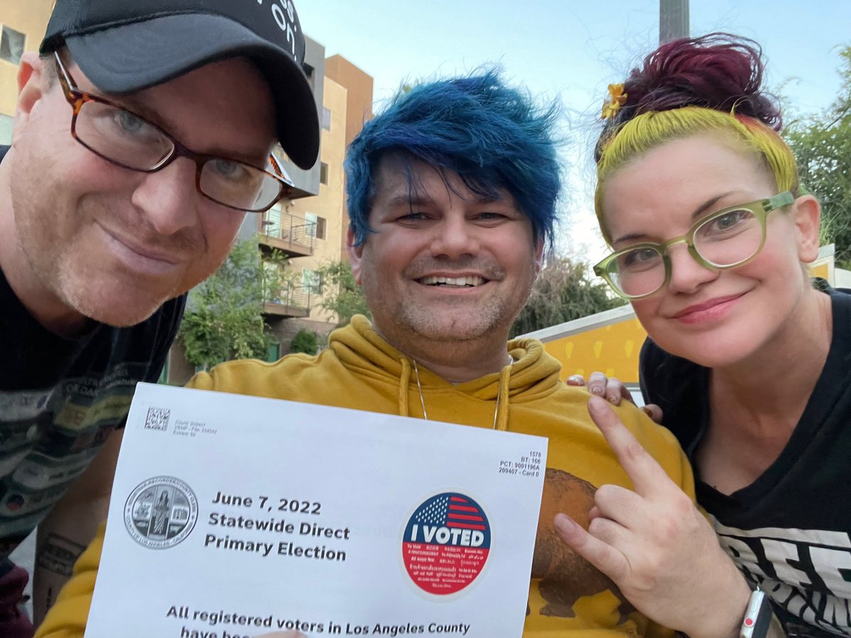 PauleyP's tweet photo. #Voted today with @joey_jsf and @MattBeebe  

#vote https://t.co/LODJ0katPR