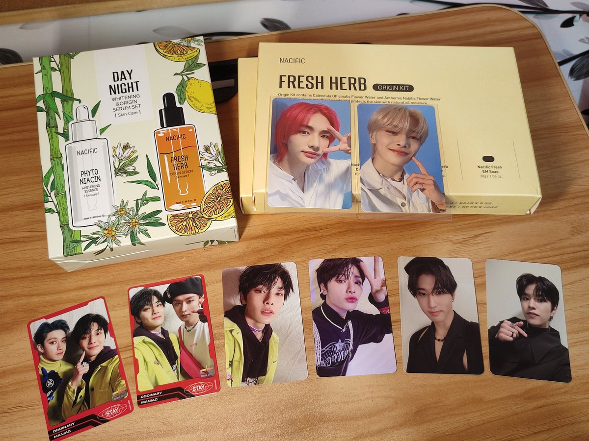 shierodesu's tweet photo. 🍒cherry hyune and ⭐blonde jeongin finally came home 🥹🤍 tysm @seungbincart !! super cute ng packaging at freebies, nasama pa si seungmo 🫶 wala na masaya na ko nito pano na yan :<
📬 #shieromails | #kylfeedbacks https://t.co/K0PEIiZMer