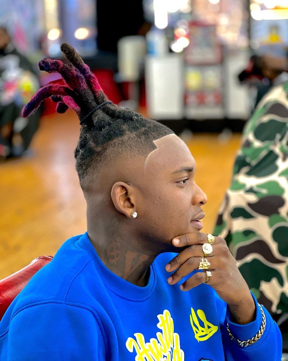 TyyTyra's tweet photo. It’s A Real Nigga Holiday 🕊❤️ Happy birthday my nigga !! I miss you bro 💔 #LLBOSSMAN 🕊❤️ I got you forever my nigga . https://t.co/Rcu7BHwWGH