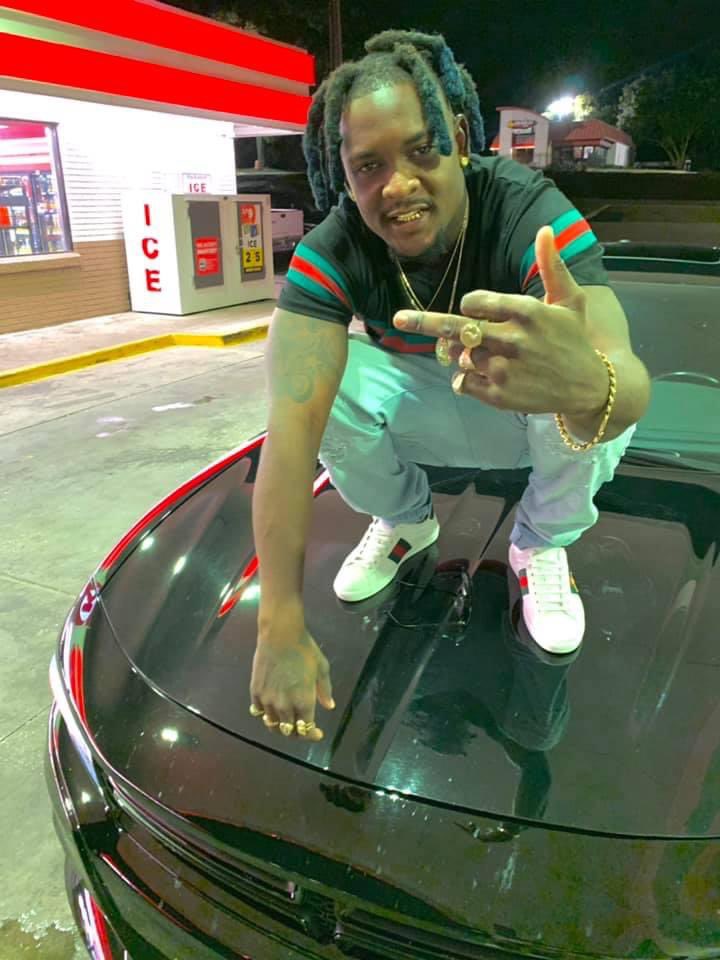 TyyTyra's tweet photo. It’s A Real Nigga Holiday 🕊❤️ Happy birthday my nigga !! I miss you bro 💔 #LLBOSSMAN 🕊❤️ I got you forever my nigga . https://t.co/Rcu7BHwWGH