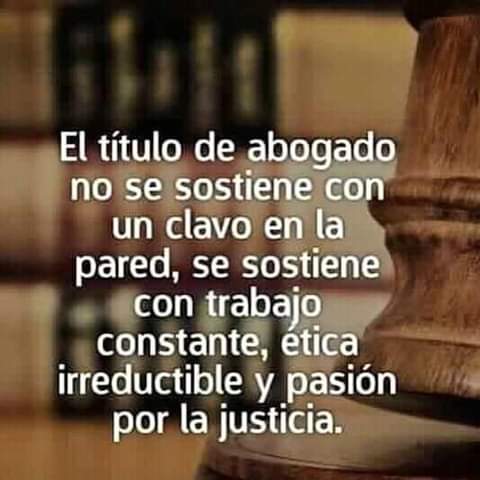 A los juristas de <a href="/BancNacCuba/">Banco Nacional de Cuba</a> muchas #Felicidades en su día.
#abogados #8Junio