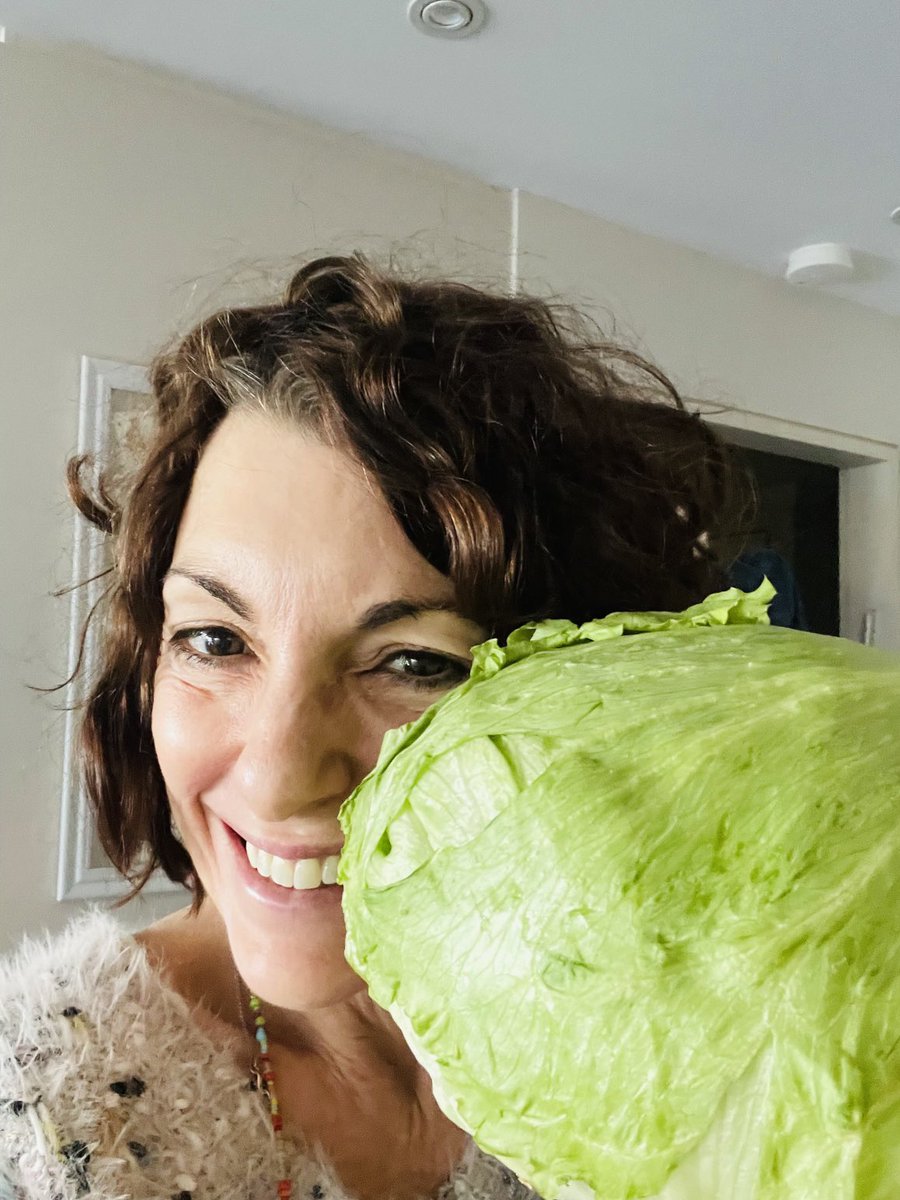 KerriSackville's tweet photo. Blessed to announce the arrival of a beautiful lettuce. Please share in my joy at this special time in my life #lettuceshortage https://t.co/ysKxz3TZGf