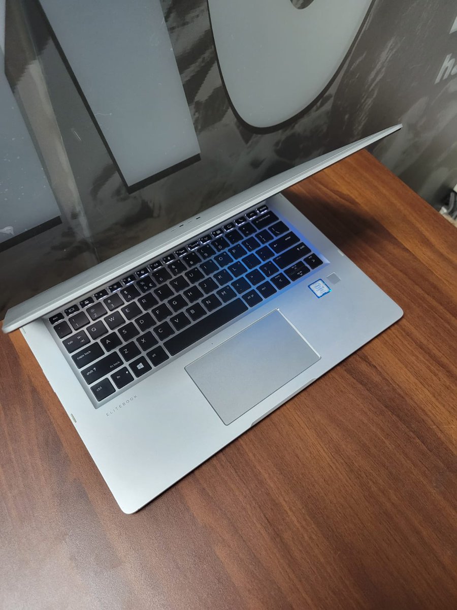 SaniBulaAI's tweet photo. OFFER OFFER HP 1030 x360
FULL HD TOUCHSCREEN
INTEL CORE I5
SPEED 2.7GHz UPTO 3.3GHZ
Storage 8GB Ram/512GB SSD
WITH BACKLITE KEYBOARD
HAS HDMI AND USB PORTS
Price 54,000
Contact 0717040531
LIMITED OFFER
#KituiHasDecided Gikomba, Eastleigh https://t.co/1Vfnc1M8mX