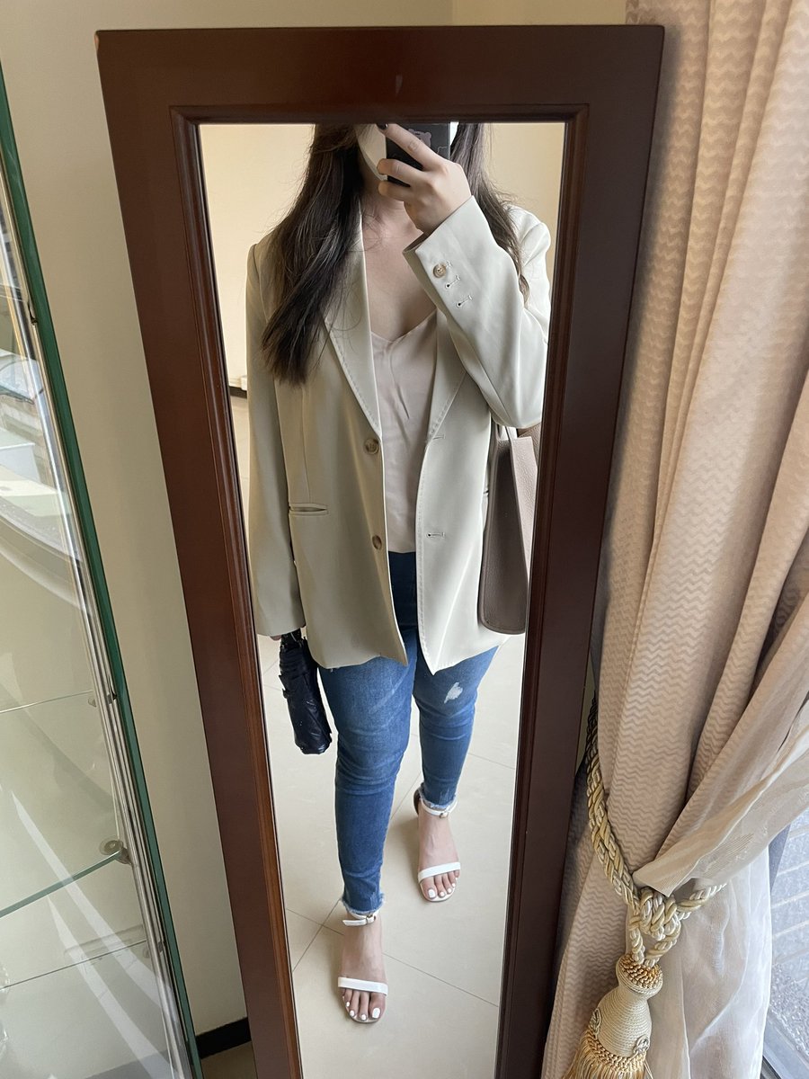 腳怎麼可以看起來那麼短 https://t.co/pJcZ3tohTW