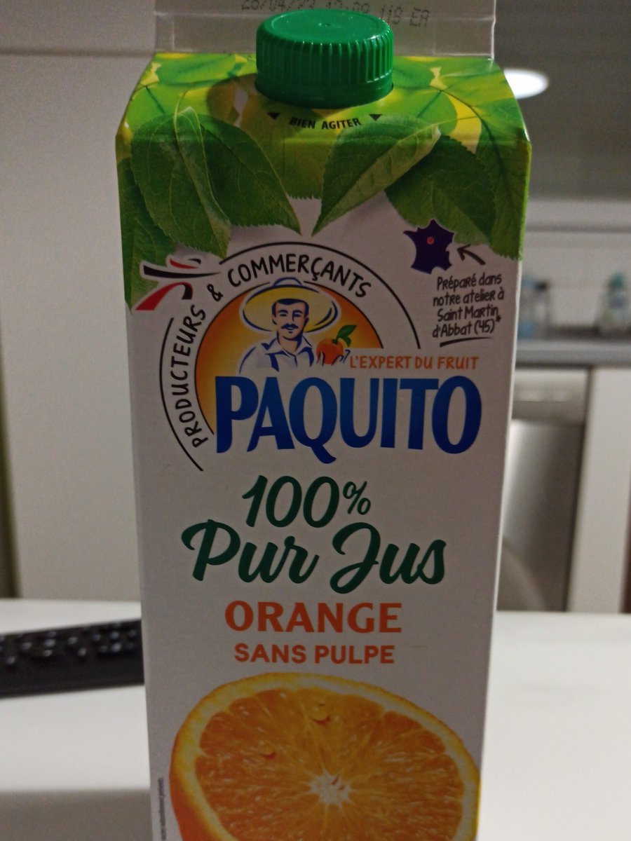 Atrena727's tweet photo. Merci @intermarche pour ce jus d'orange Paquito frais pour bien me réveiller #morning #morningroutine #intermarche #jusdorange https://t.co/mm7qDkgTrT
