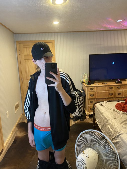 goodnight everyone :) https://t.co/s2GRQNZMa8<a href="/tag/naked"class="tags"><span>#naked</span></a><a href="/tag/twink"class="tags"><span>#twink</span></a>