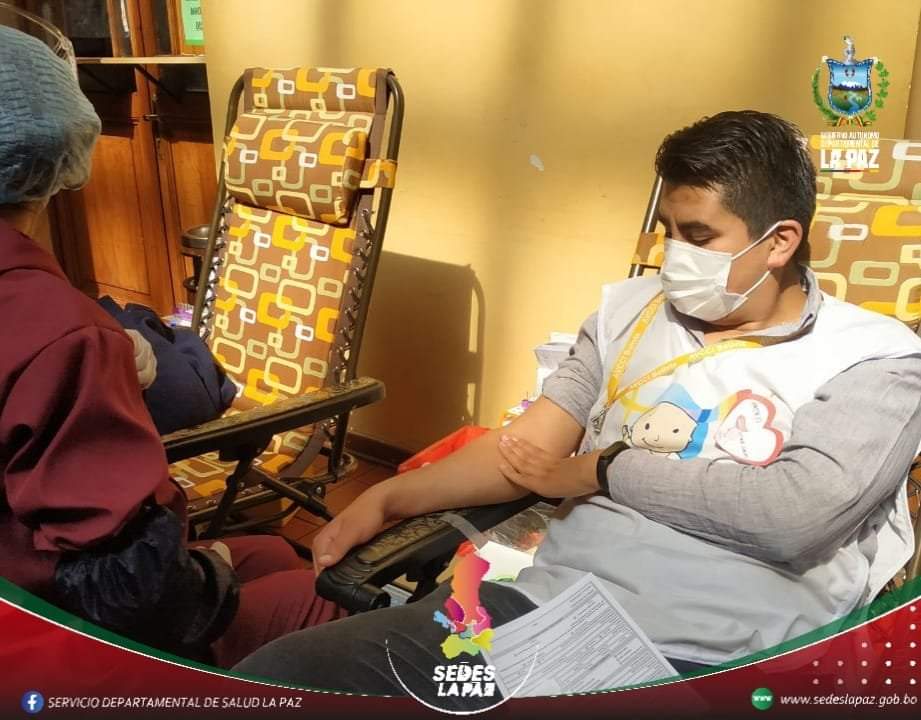 SEDES_La_Paz's tweet photo. #SEDESInforma
#lanzamiento
Servicio Departamental de Salud SEDES La Paz y el Hemocentro Banco de Sangre, realizó el lanzamiento del Mes del Donante Altruista “NO DEJES QUE UNA VIDA SE APAGUE, DONA SANGRE”
#LaPazUnidosPorLaSalud
#GestionWaynaMallku
#GADLP
#SEDESLaPaz https://t.co/Szq4x5mTyj
