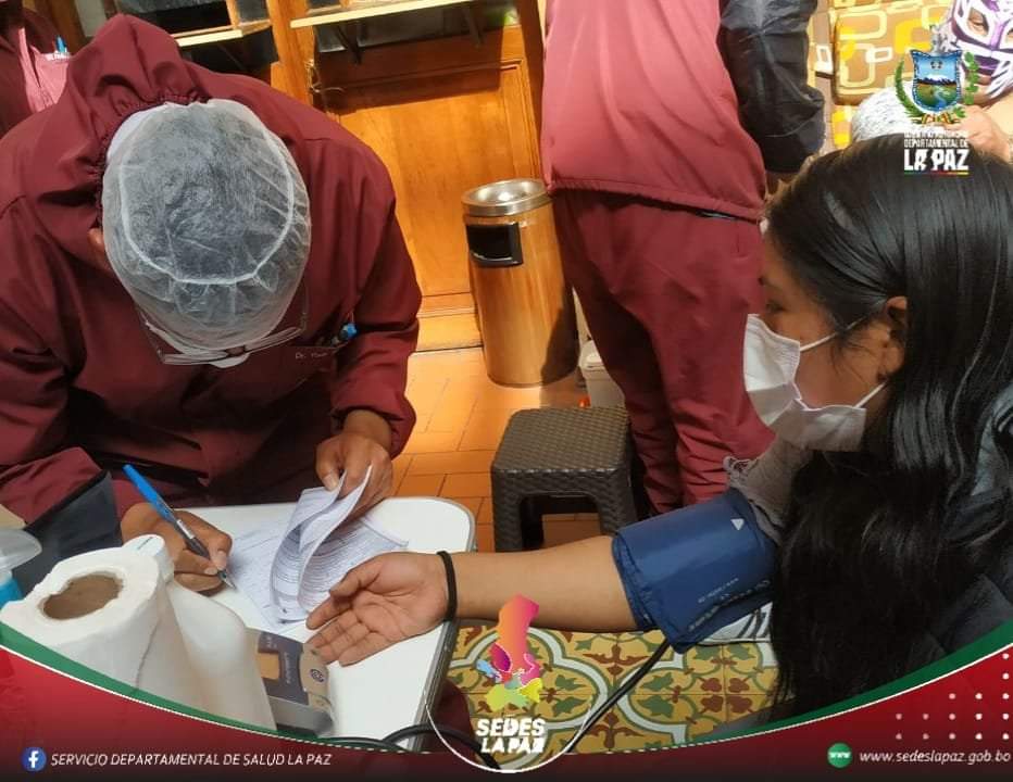 SEDES_La_Paz's tweet photo. #SEDESInforma
#lanzamiento
Servicio Departamental de Salud SEDES La Paz y el Hemocentro Banco de Sangre, realizó el lanzamiento del Mes del Donante Altruista “NO DEJES QUE UNA VIDA SE APAGUE, DONA SANGRE”
#LaPazUnidosPorLaSalud
#GestionWaynaMallku
#GADLP
#SEDESLaPaz https://t.co/Szq4x5mTyj