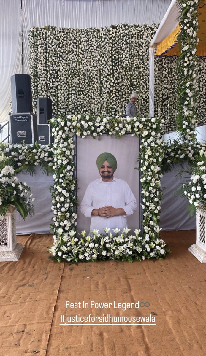 amanveer_sandhu's tweet photo. ਦੁਨੀਆਂ ਨੂੰ ਸਬਰ ਆ ਜਾਣਾ ਇਕ ਨਾ ਇਕ ਦਿਨ
ਪਰ ਮਾਂ ਬਾਪ ਤੈਂਨੂੰ ਮਰਦੇ ਦਮ ਤੱਕ ਉਡੀਕ ਦੇ ਰਹਿਣਗੇ,,,!!
#JusticeForSidhuMooseWala https://t.co/OmEbZtAb2R