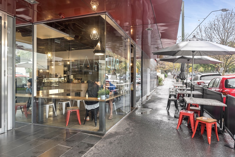 Gorman Commercial is excited to offer this five star #investment with new 5-year lease to local #Hawthorn cafe, Liar Liar, for sale. The prominent building at 769F Glenferrie Road, Hawthorn with entrance on Kinkora Rd is to be auctioned on Wednesday 29 June at 12pm.
 #retail