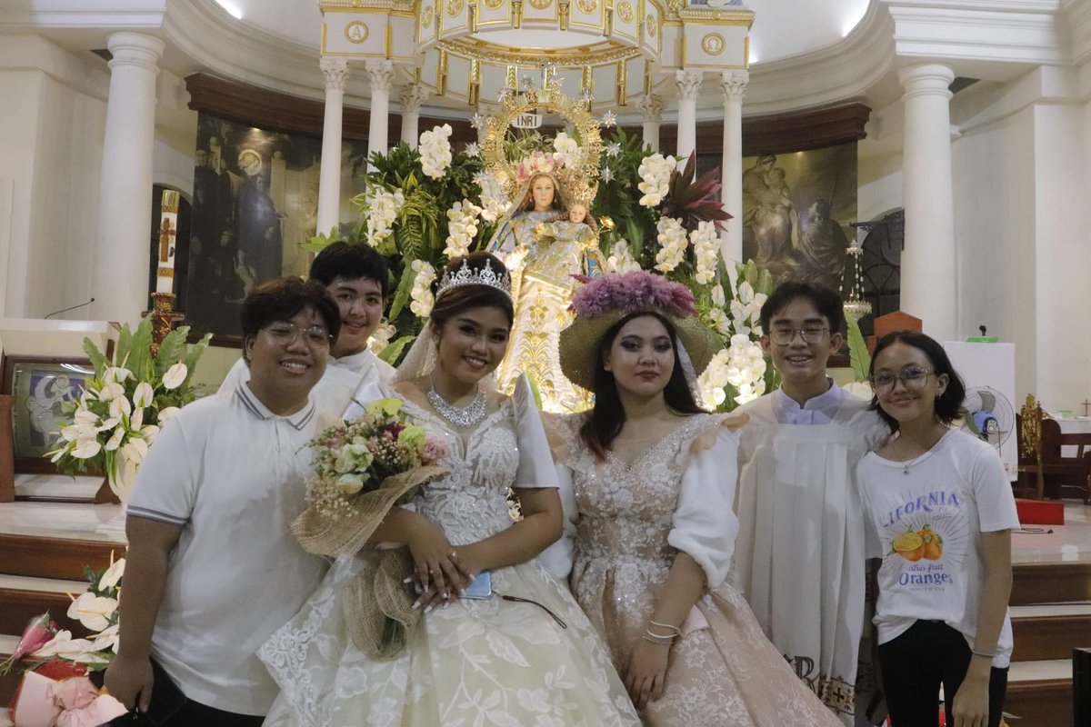 MaverickDeVera1's tweet photo. Happy National Best Friend Day.

@Johnnylang031 @JnlMllr @Ruskinmenace @crmllwrld
@shingcands @YourSisiya
@JaysonSalvi @caloypellero16 
@rfljnthnrys 

and sa Iba na nasa Pic.
thanks for the Friendship 💚💖
MAHAL KO KEYOO 🥰🌸 https://t.co/up3EJyMqnU