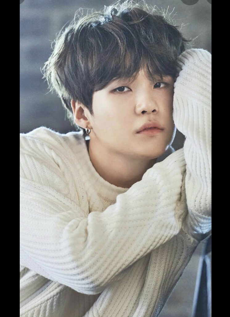 SGarrancho's tweet photo. #방탄소년단윤기 #방탄소년단SUGA #방탄소년단 #민윤기 #윤기 #MINYOONGI #SUGA #Yoongi #SUGABTS #BTS @BTS_twt un lindo gatito https://t.co/SGuA2GCkQy