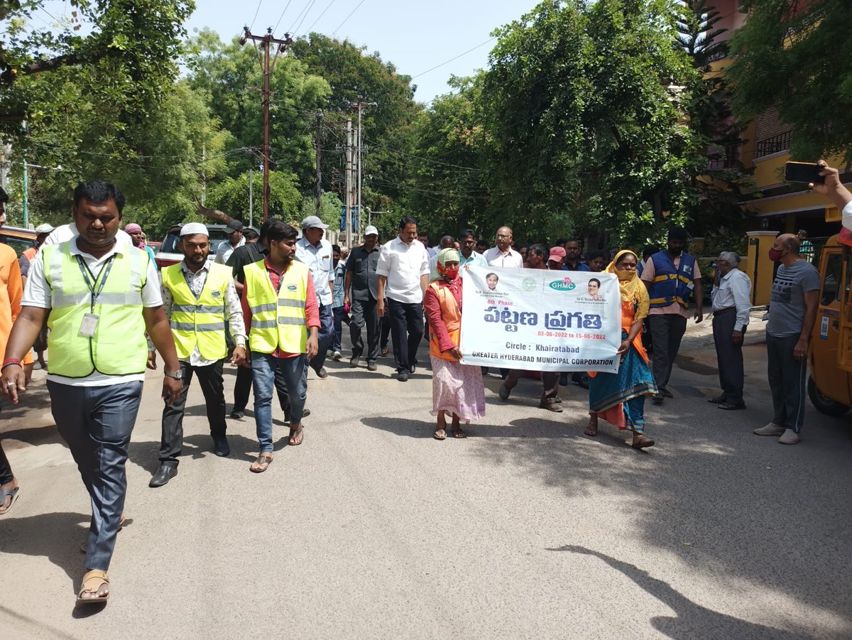 sangeetha_vanam's tweet photo. Hon'ble Jubileehills MLA Maganti Gopinath garu along with Somajiguda Division Corporator Vanam Sangeetha Srinivas Yadav participated in Haritha Haram program as a part of Pattana Pragati yesterday in Sri Krishnadevaraya nagar. Division President Appu Khan and TRS leaders were https://t.co/pFVHVkScbK