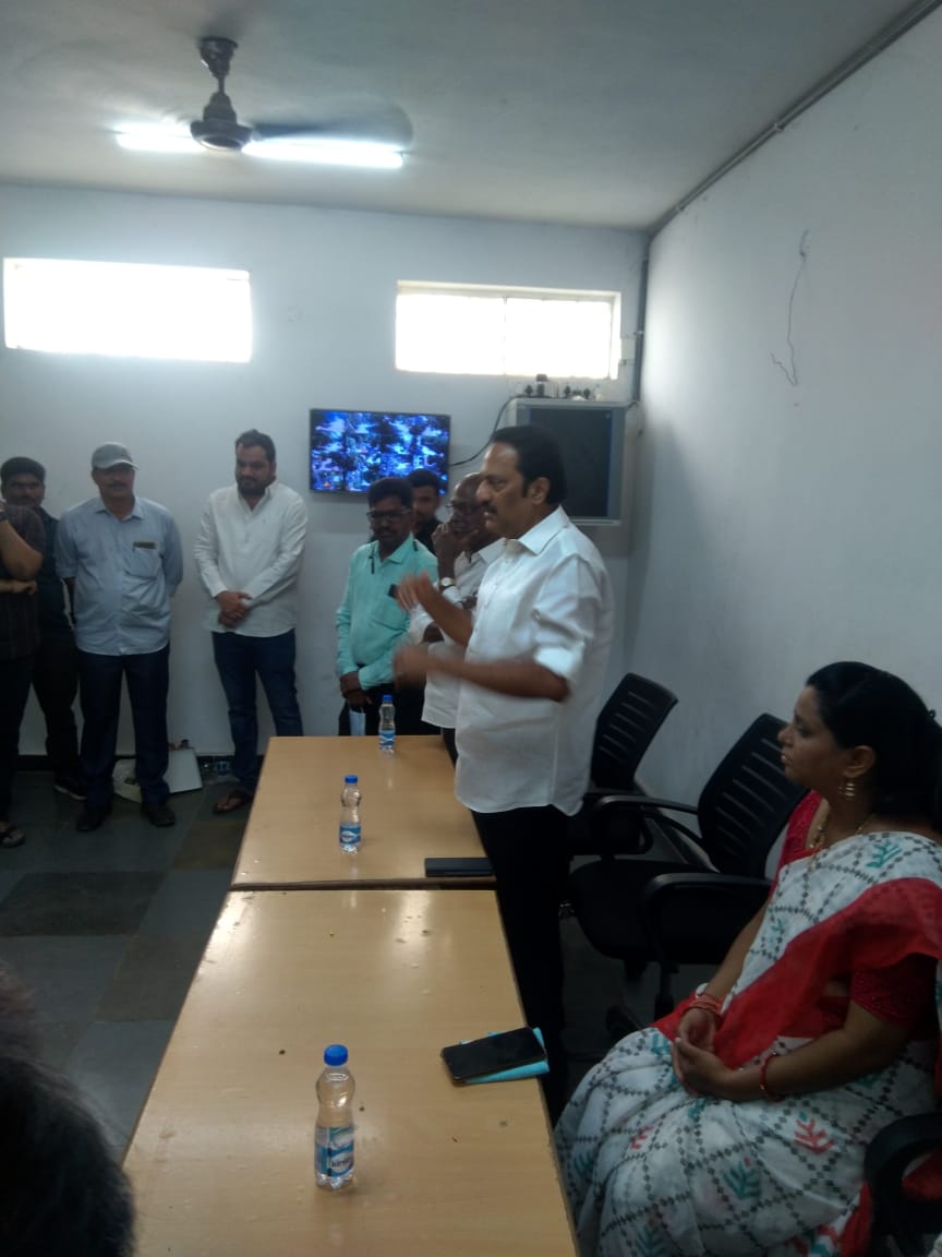sangeetha_vanam's tweet photo. Hon'ble Jubileehills MLA Maganti Gopinath garu along with Somajiguda Division Corporator Vanam Sangeetha Srinivas Yadav participated in Haritha Haram program as a part of Pattana Pragati yesterday in Sri Krishnadevaraya nagar. Division President Appu Khan and TRS leaders were https://t.co/pFVHVkScbK