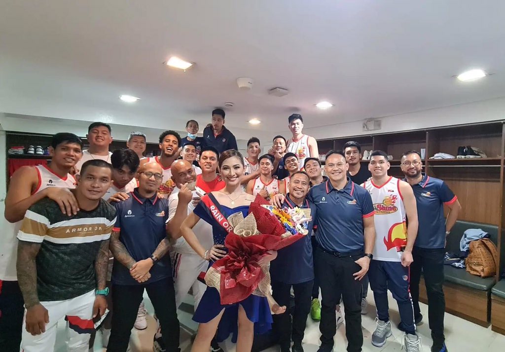 TravelwJellie's tweet photo. Hello team!
#BayanngRoS #RoSCulture #RoSFamily https://t.co/lUgMT02HTc