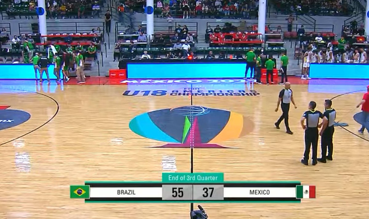 TVCDeportes's tweet photo. 🔥 #FIBAU18Americas 🔥
¡3er cuarto!
🇧🇷55-37🇲🇽
¡Cámbiale!
🔴 #TVCD2
📺 @Megacable 316 https://t.co/W0jMysDpWs