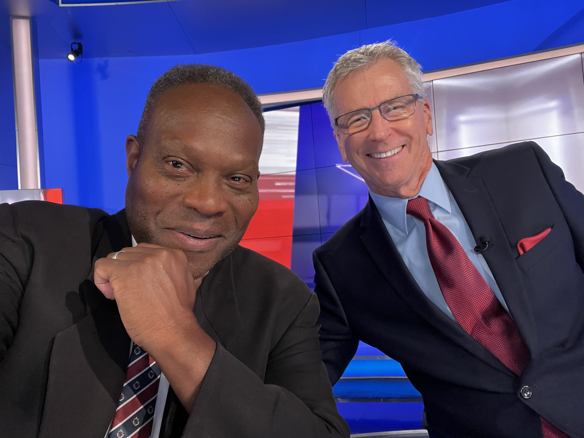 vernkpix on Twitter "He even takes a picture like a Big Time news