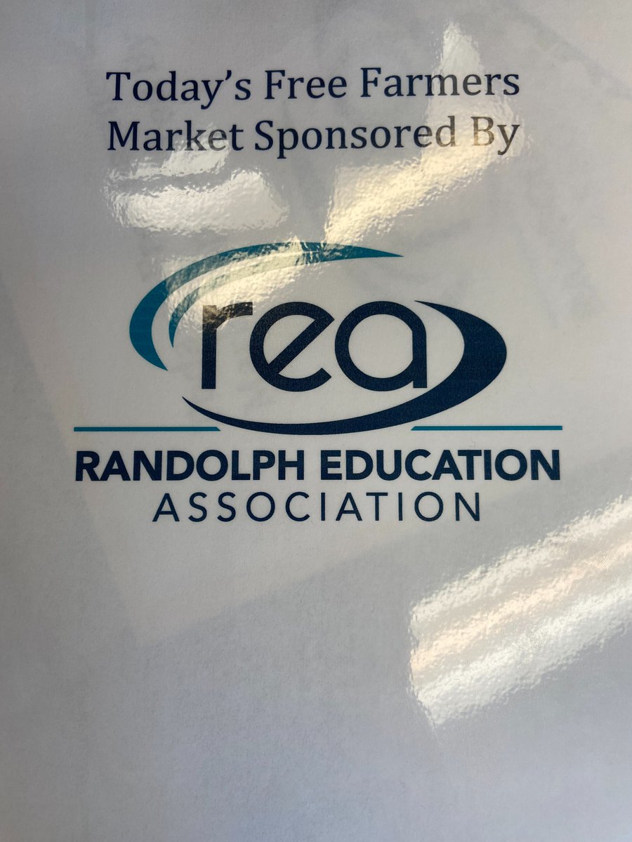 The Randolph Education Association purchased $5000 of produce for one of its top priorities, the Interfaith Food Pantry Network. <a href="/RandolphSchools/">Randolph Schools</a> <a href="/Randolph_EA/">Randolph Ed Assoc.</a> <a href="/RandolphTwpNJ/">Township of Randolph</a> <a href="/NJEA/">NJEA</a>