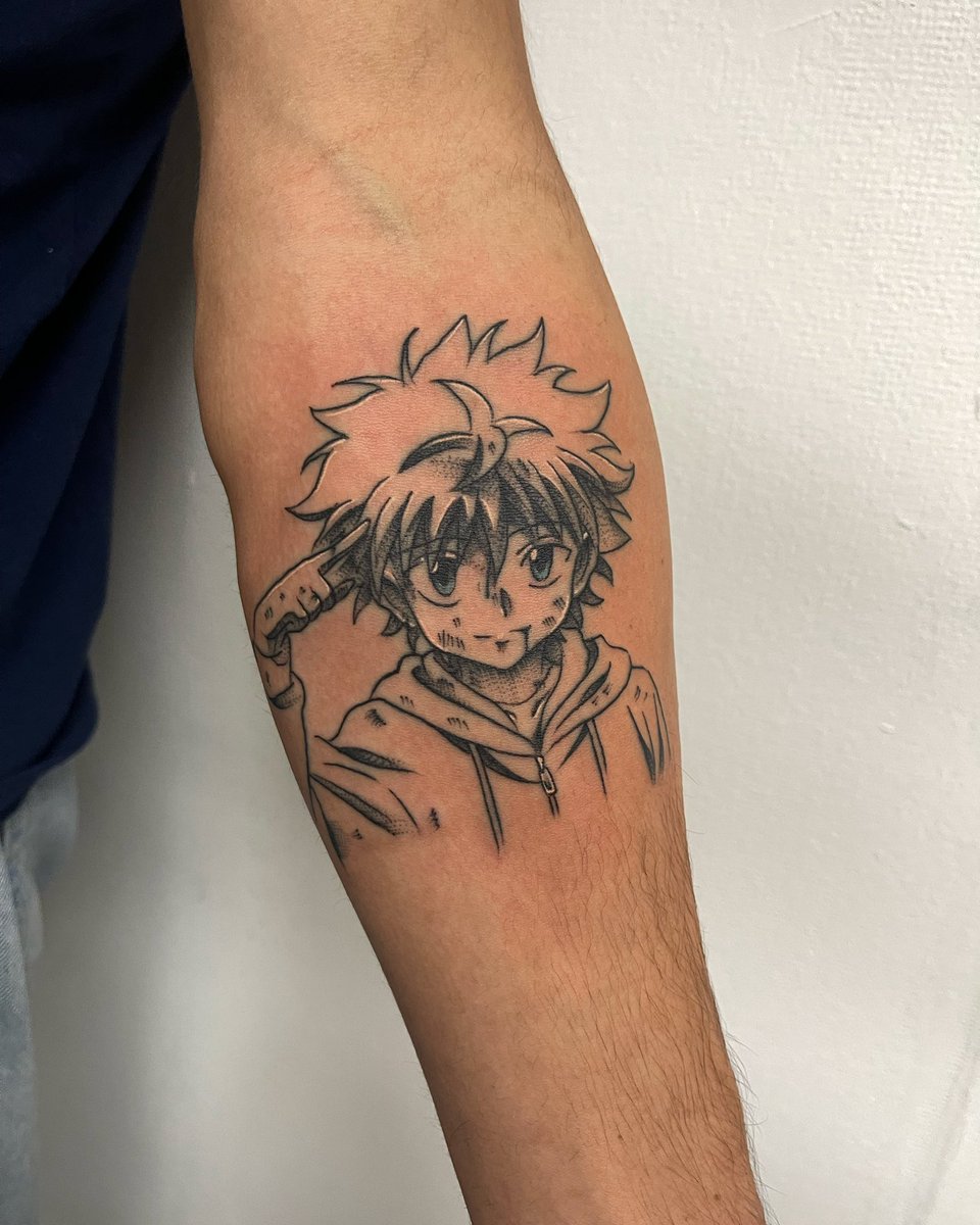 gaytattooartist's tweet photo. here are some tatts i did after battling my horrendous ✨stomach flu✨ https://t.co/SpVlP7bX8S